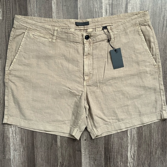 John Varvatos Other - Men's Tan Shorts